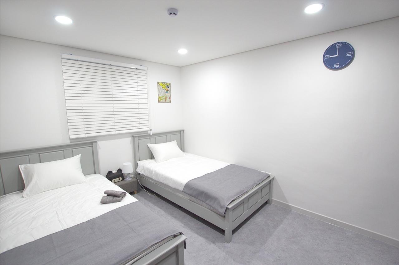 Incheon Airport Yj Guesthouse Bagian luar foto